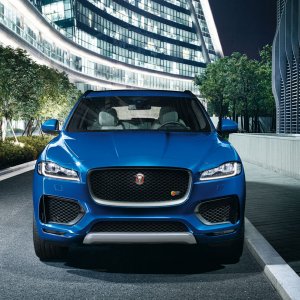 2017-Jaguar-F-Pace-front-end.jpg