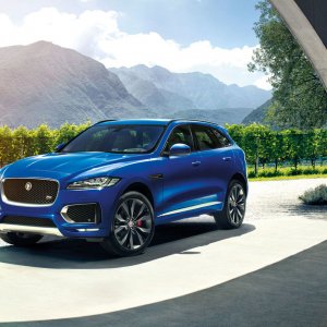 2017-Jaguar-F-Pace-front-three-quarter-01.jpg