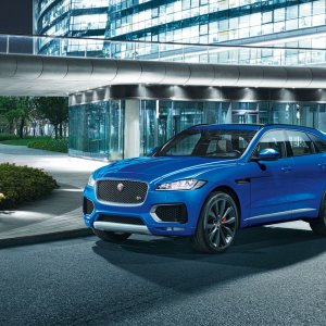 2017-Jaguar-F-Pace-front-three-quarter-021.jpg