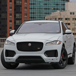 2017-Jaguar-F-Pace-S-121-876x535.jpg