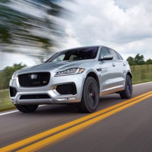 2017-Jaguar-F-Pace-S-First-Edition-101-876x535.jpg