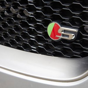 2017-Jaguar-F-Pace-S-First-Edition-108-876x535.jpg