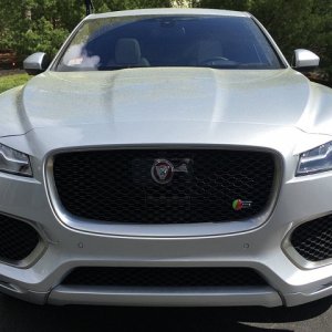 Jaguar-F-Pace-Full.jpg