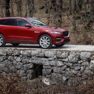 2017-Jaguar-F-Pace-First-Edition-front-side-1.jpg