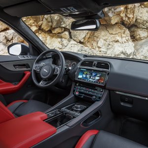 2017-Jaguar-F-Pace-First-Edition-interior-1.jpg